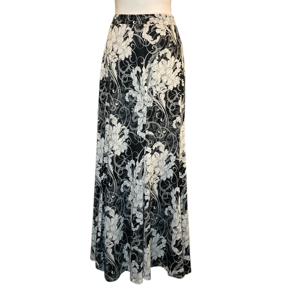Cato Black and White Floral A-Line Skirt